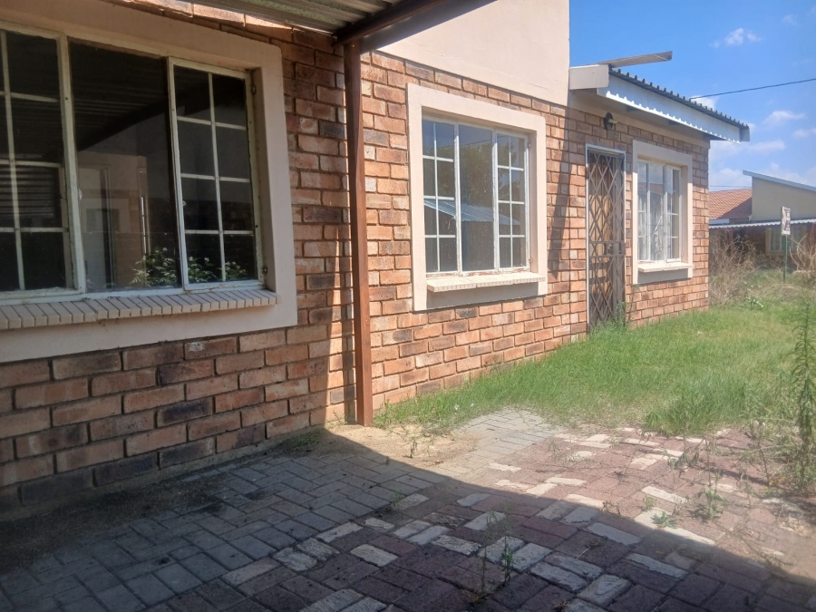 3 Bedroom Property for Sale in Seraleng North West